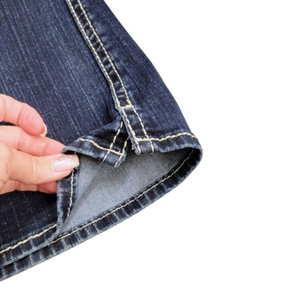 Silver Jean Co. Thick Stitched Embellished Pockets Twisted Blue Denim Jeans - Picture 7 of 14